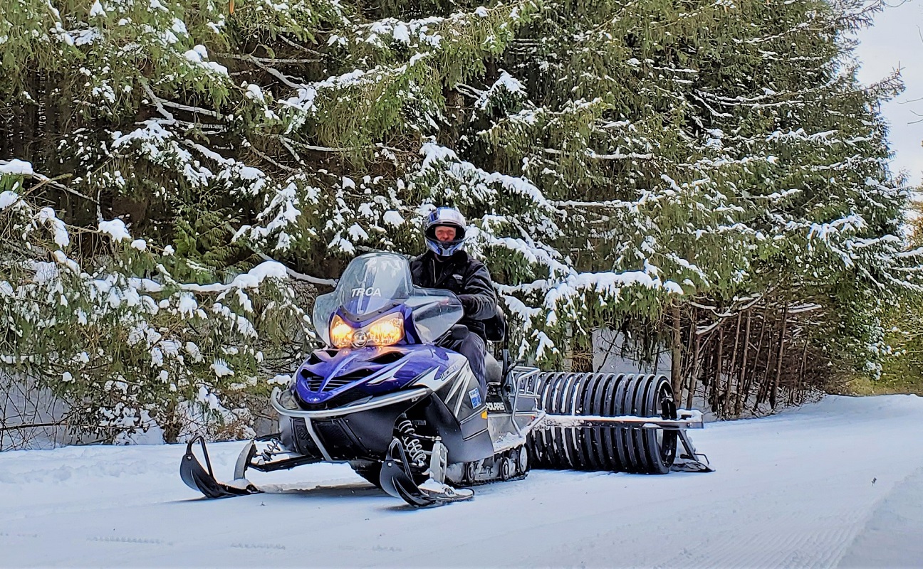 TRCA staff conduct winter ski trail maintenance at Albion Hills Conservation Park