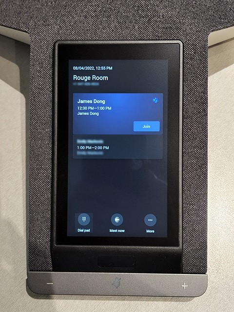 Teams Room audio conference device default display